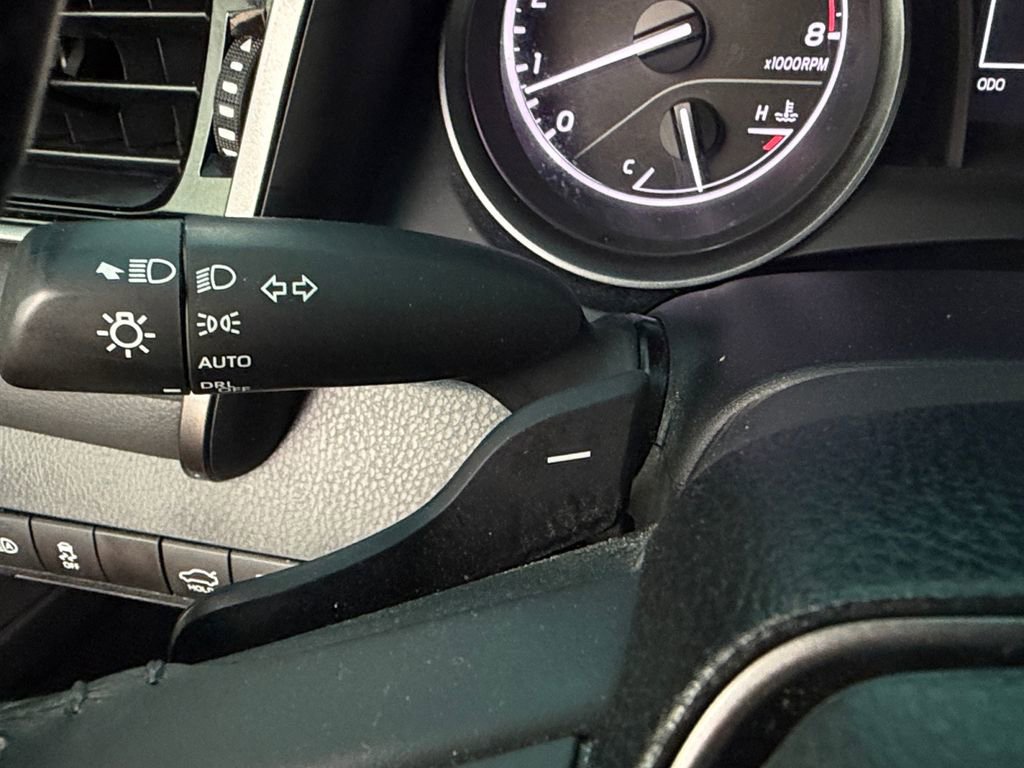 Used 2024 Toyota Camry SE FWD image 23