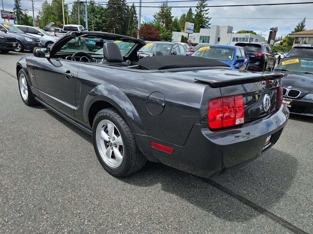 Used 2007 Ford Mustang Premium RWD image 13