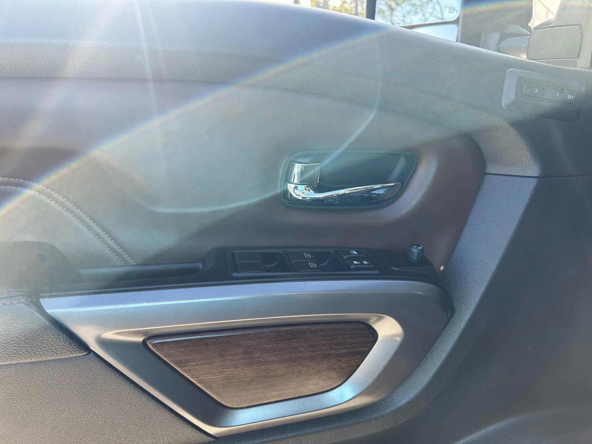 Used 2016 Nissan Titan Platinum Reserve image 14