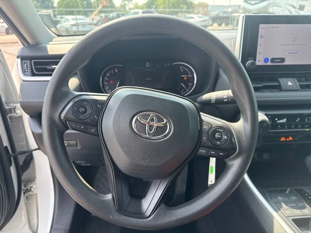 Used 2024 Toyota RAV4 LE AWD/4WD image 28
