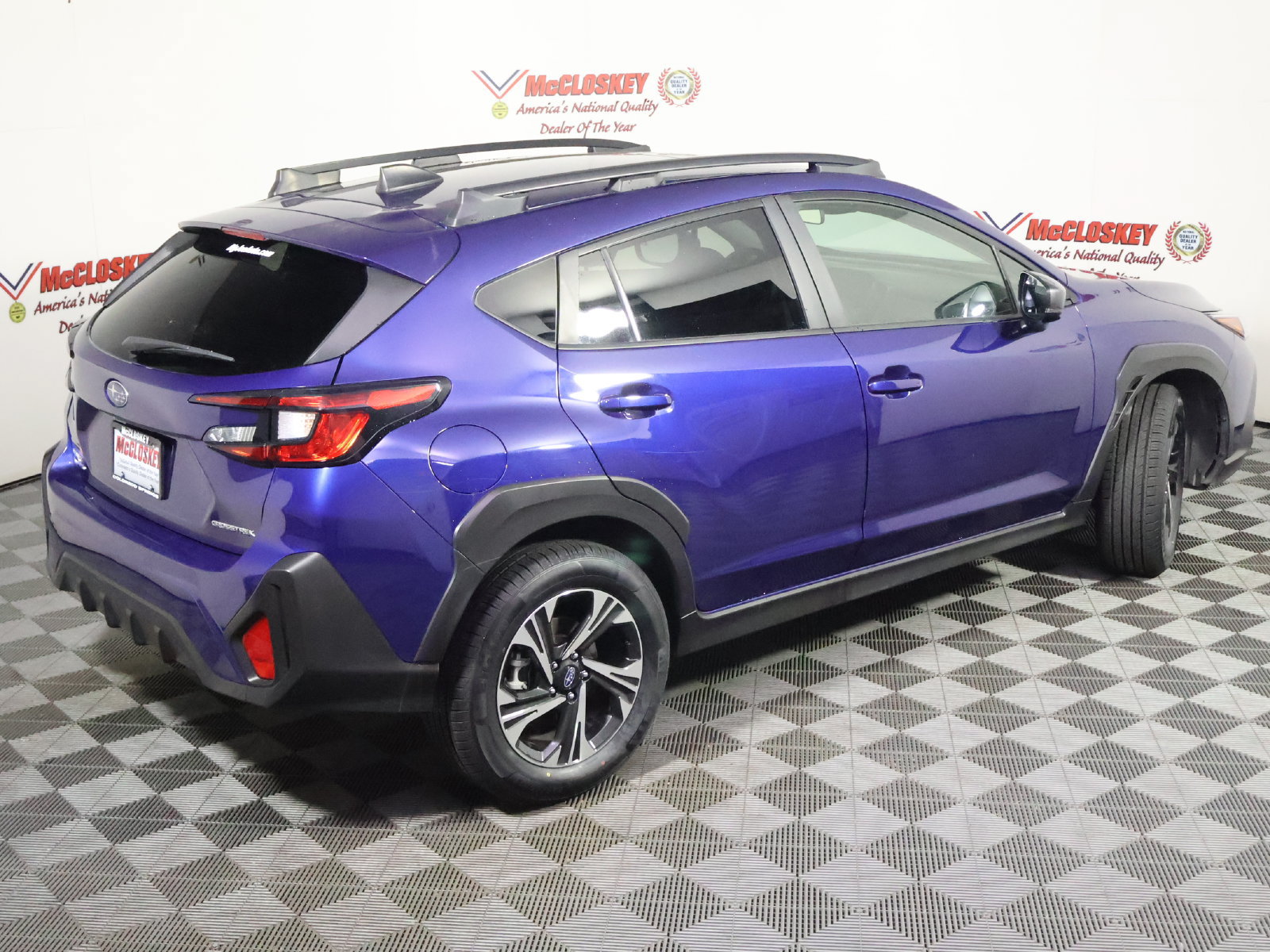 Used 2025 Subaru Crosstrek 2.5i Premium AWD/4WD image 4