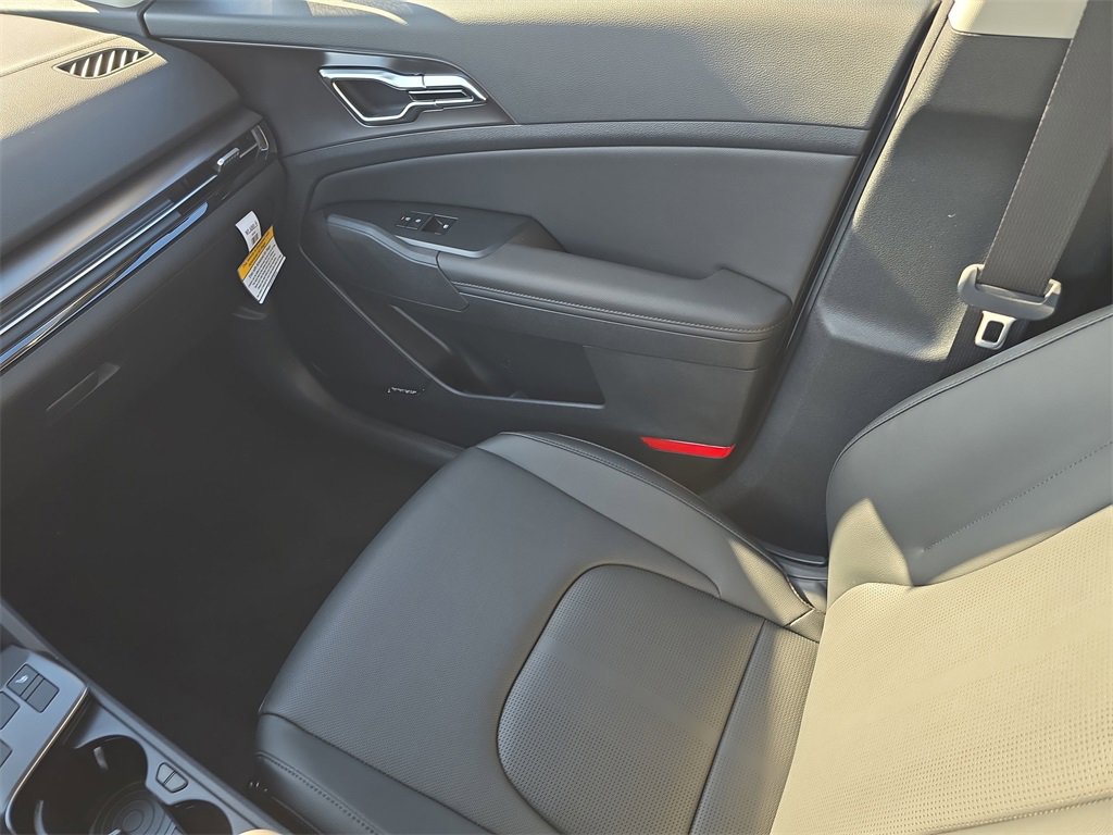 New 2026 Kia Sportage SX image 18
