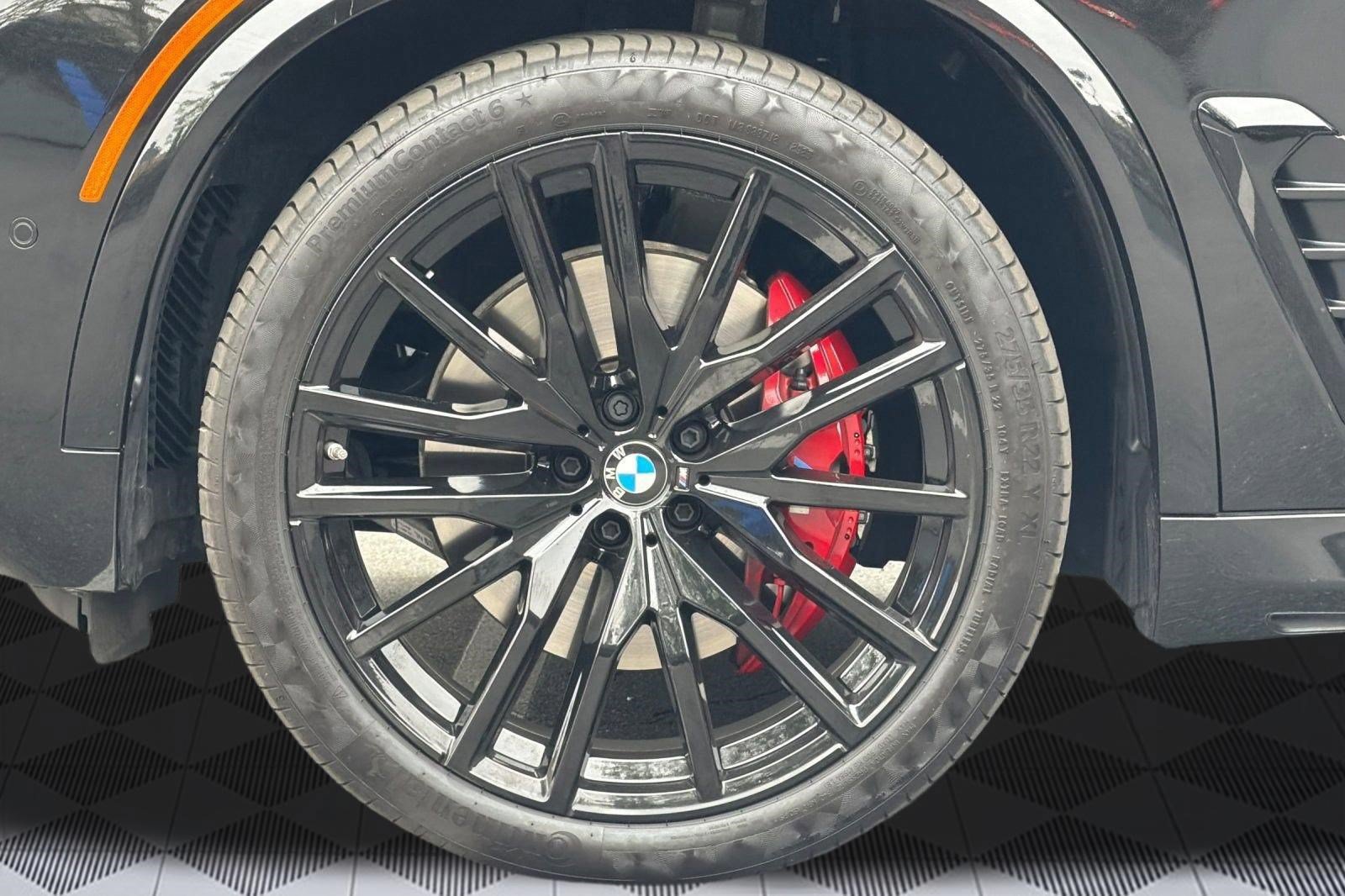 Used 2026 BMW X5 xDrive40i w/ M Sport Package AWD/4WD image 12