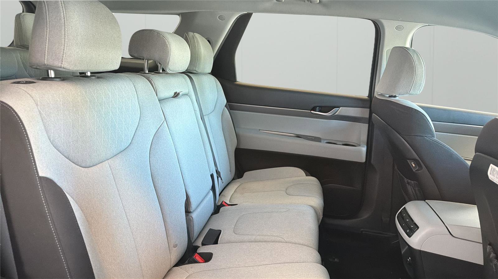 Used 2021 Hyundai Palisade SE FWD image 13