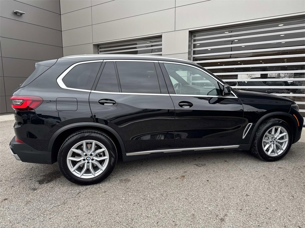 Used 2022 BMW X5 xDrive40i w/ Premium Package image 7