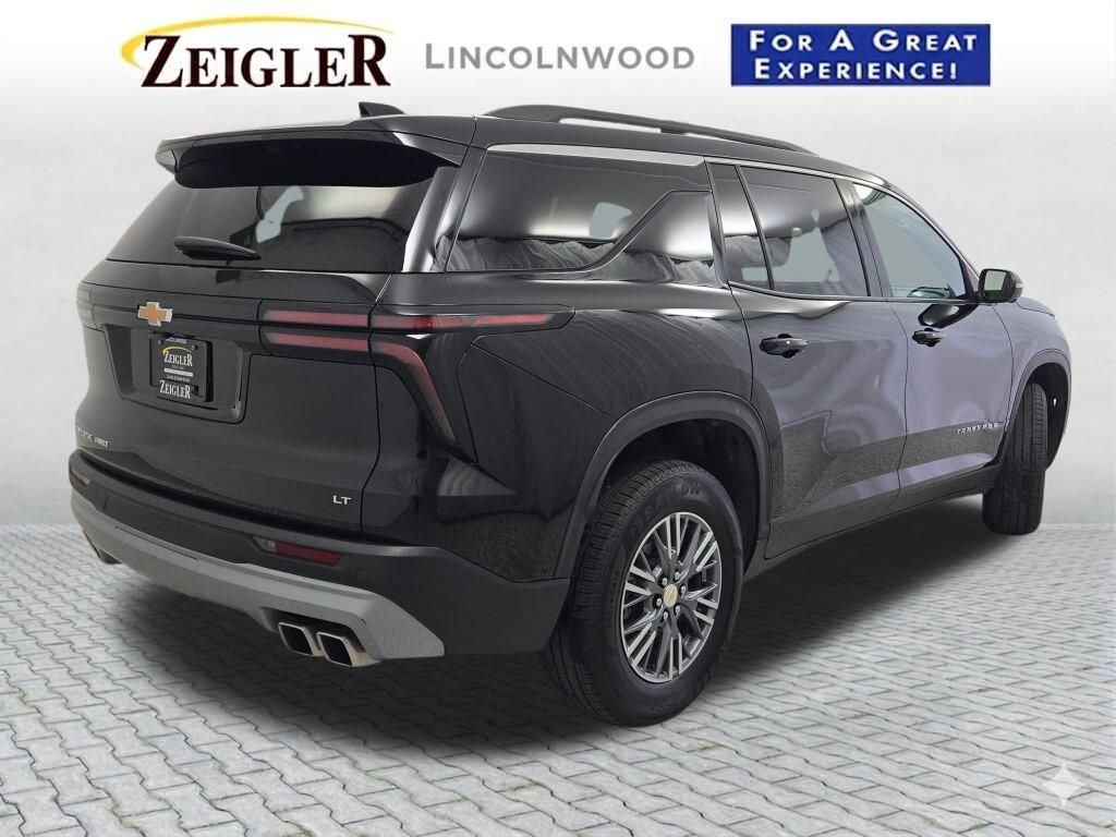 Used 2024 Chevrolet Traverse LT AWD/4WD image 11