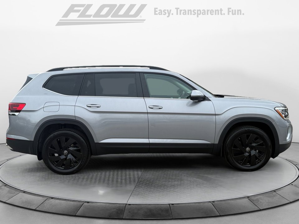 New 2026 Volkswagen Atlas SE image 8
