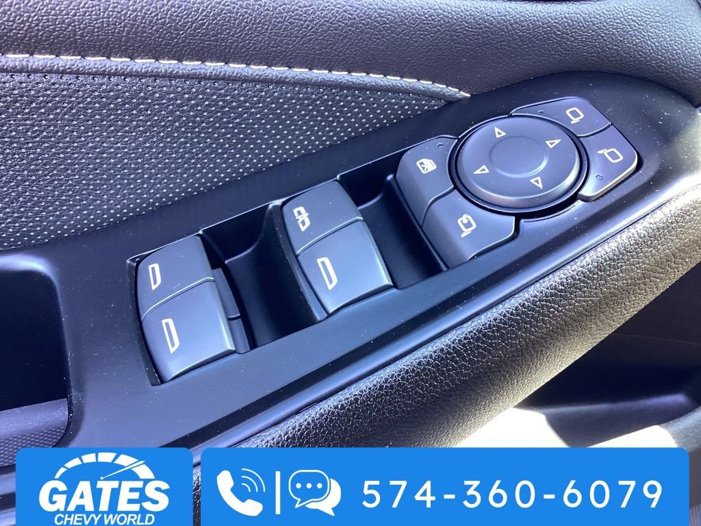 Used 2023 Chevrolet Traverse Premier image 28