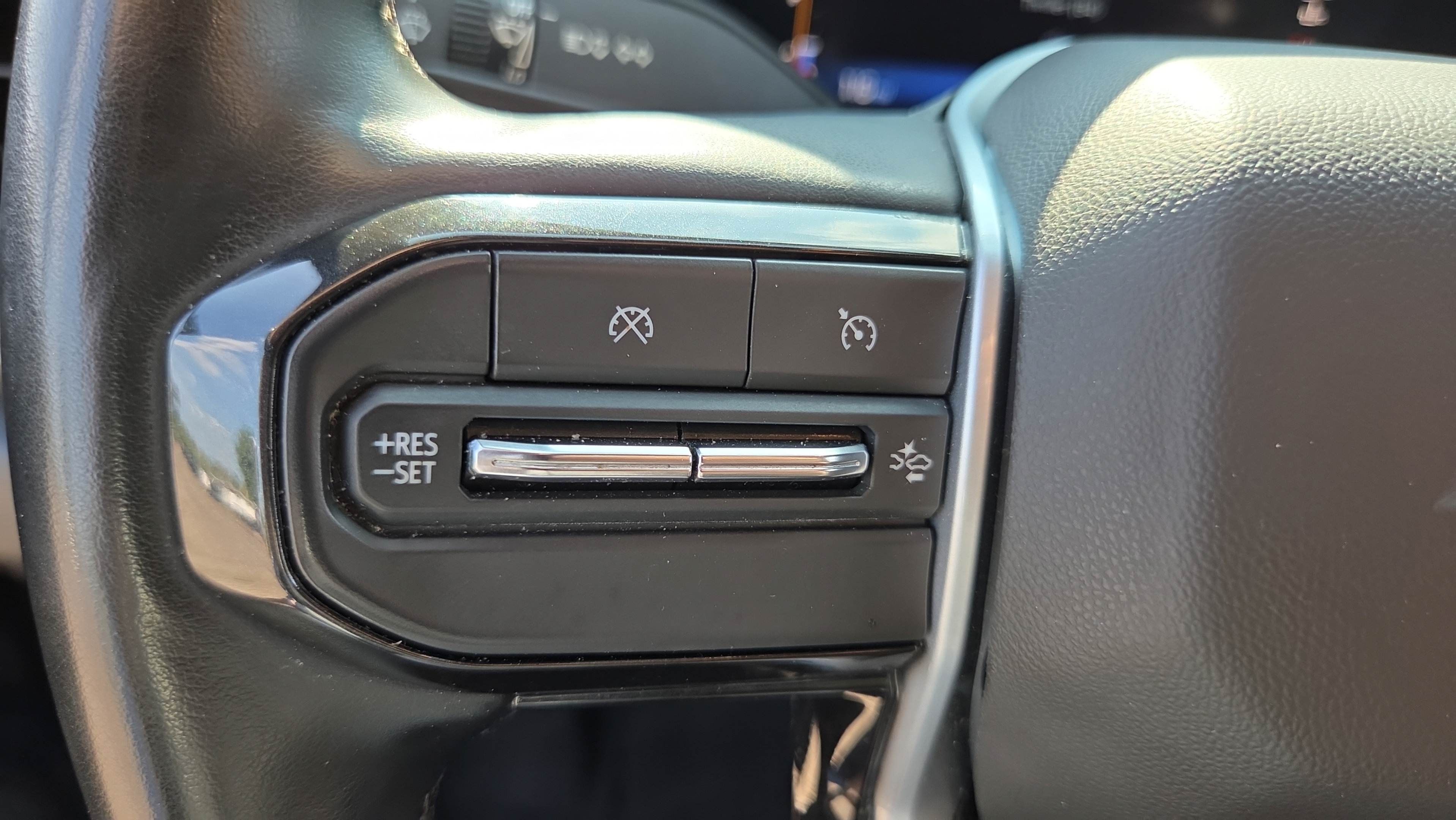 Used 2023 Chevrolet Colorado LT w/ LT Convenience Package III RWD image 24
