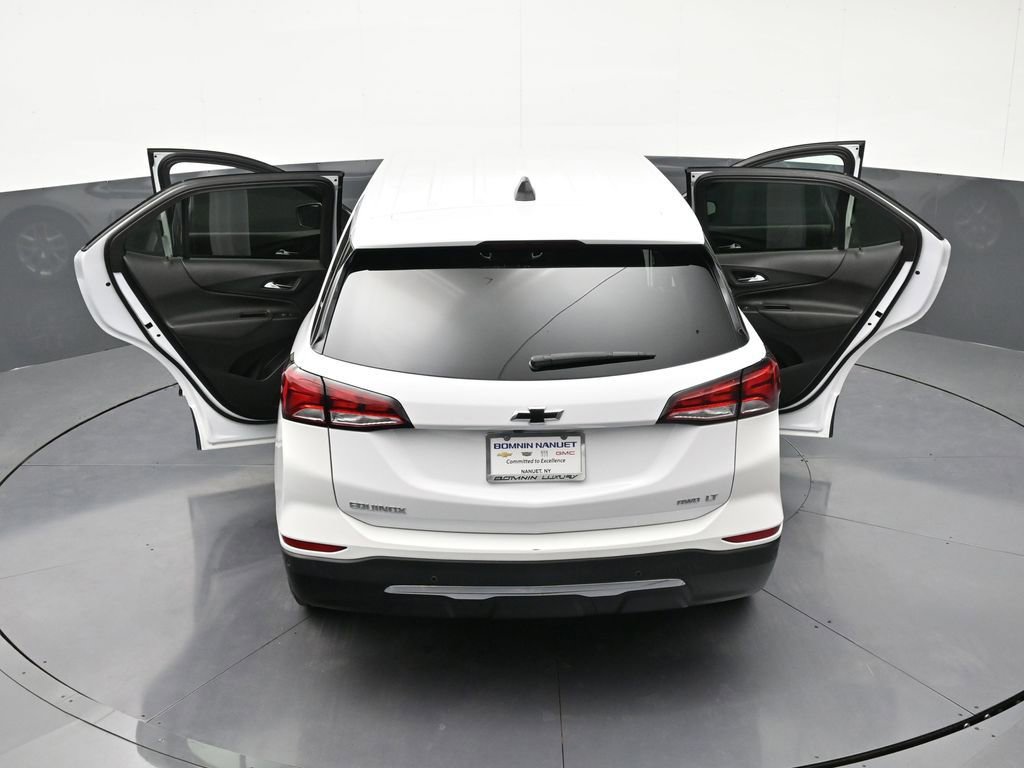 Used 2023 Chevrolet Equinox LT AWD/4WD image 36