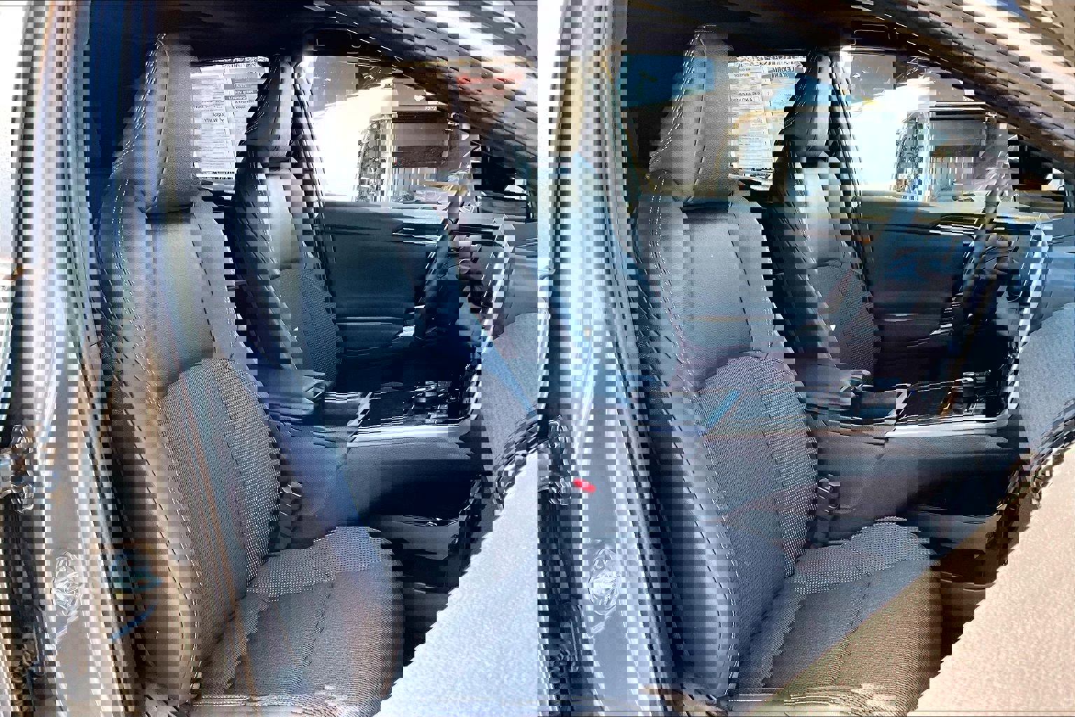 Used 2025 Toyota bZ4X AWD w/ Weather Package image 7