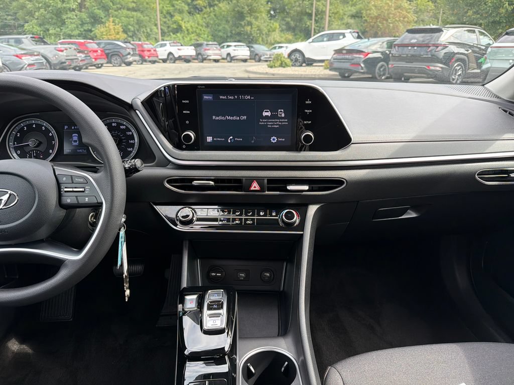 Certified 2023 Hyundai Sonata SE FWD image 17
