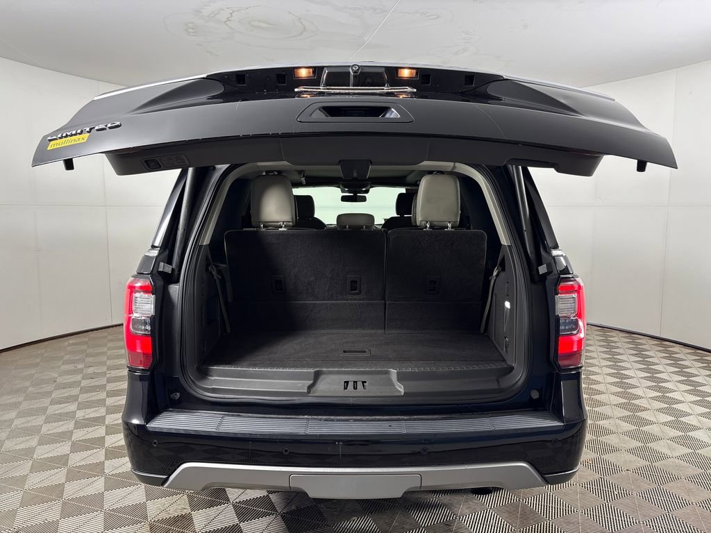 Used 2019 Ford Expedition Limited w/ Equipment Group 301A RWD image 26