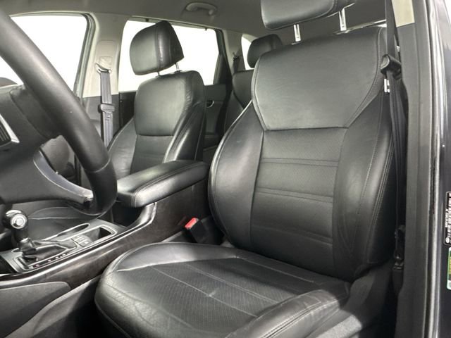 Used 2017 Kia Sorento EX image 18