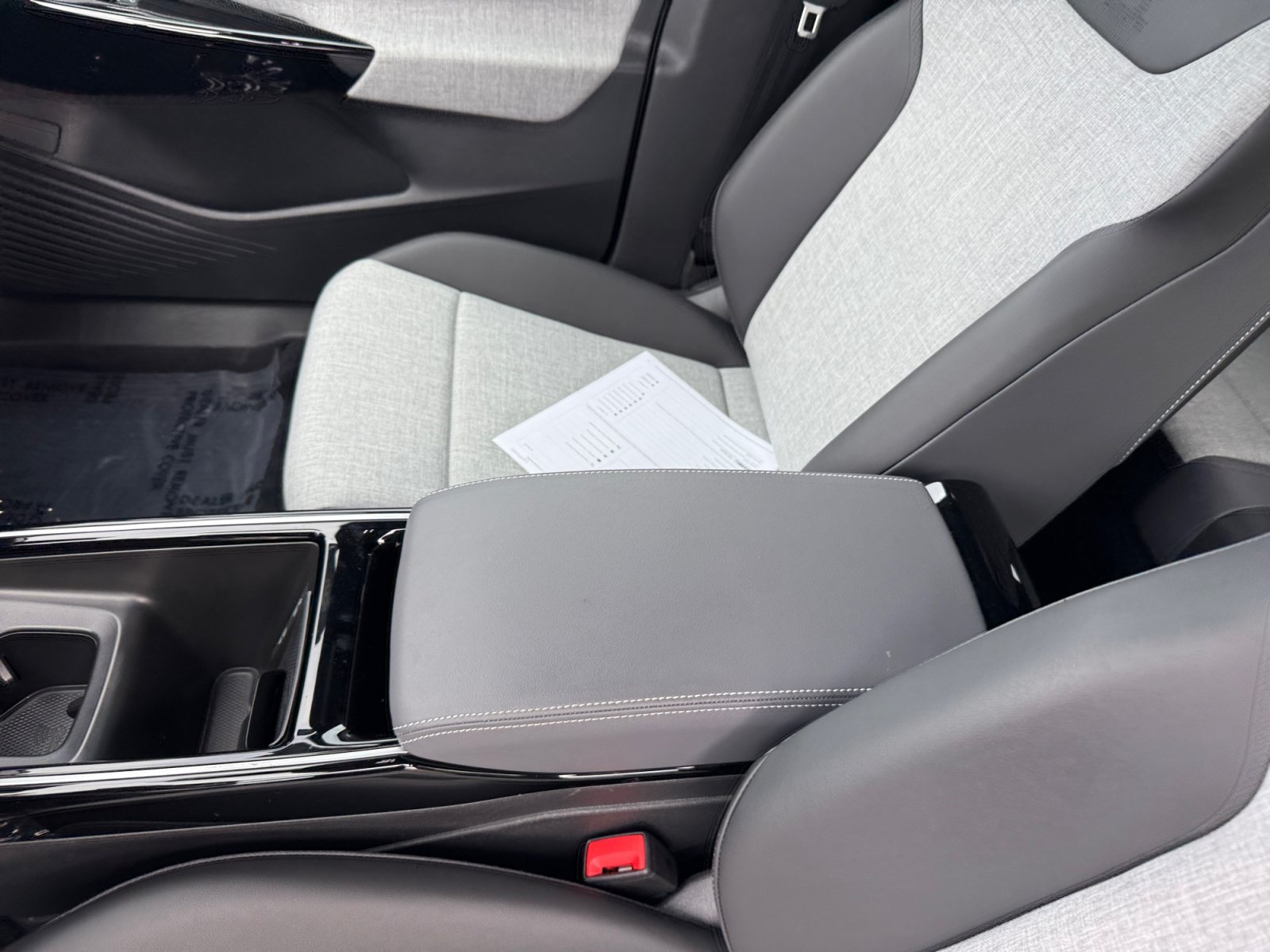 Certified 2025 Volkswagen ID.4 Pro RWD image 14