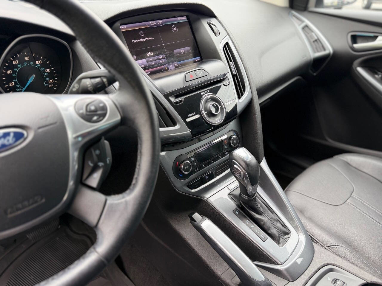 Used 2013 Ford Focus Titanium FWD image 15