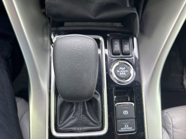 Used 2024 Mitsubishi Eclipse Cross SEL image 16