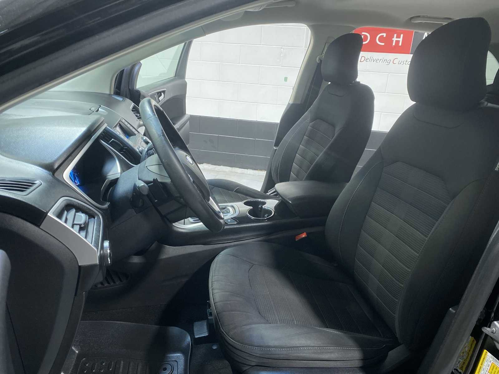 Used 2015 Ford Edge SEL image 11