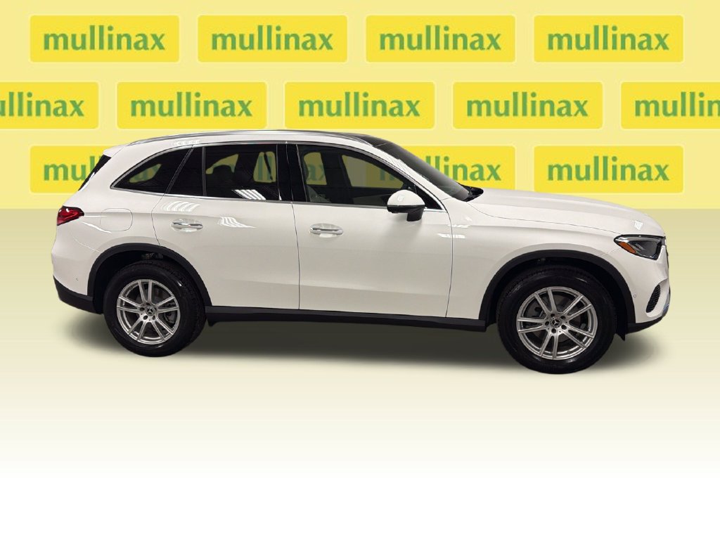 Used 2025 Mercedes-Benz GLC 300 image 18