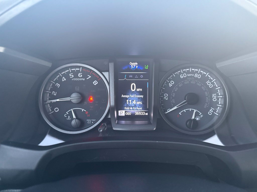 Certified 2021 Toyota Tacoma TRD Off-Road AWD/4WD image 10