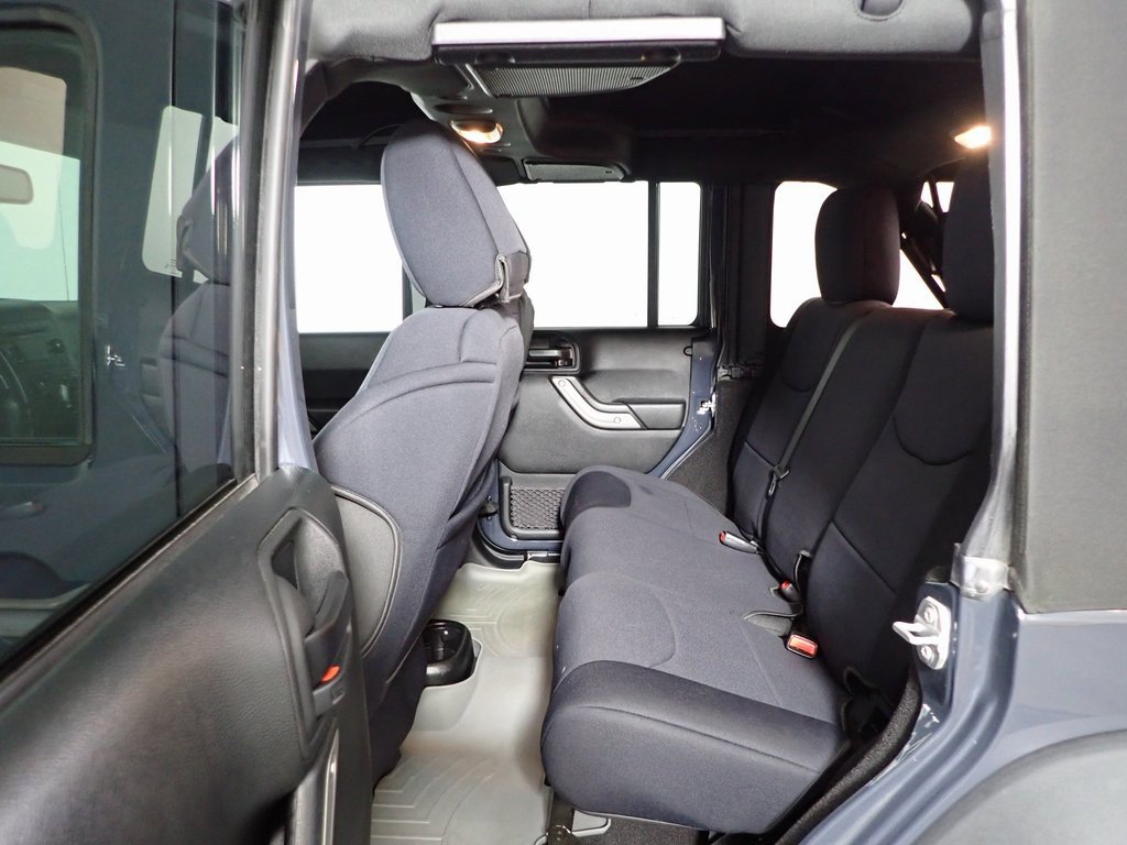 Used 2018 Jeep Wrangler Unlimited Sport S image 24
