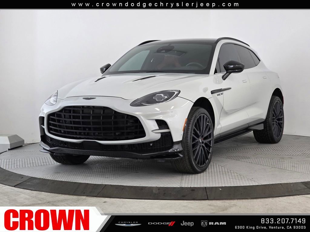 Used 2023 Aston Martin DBX 707 image 3