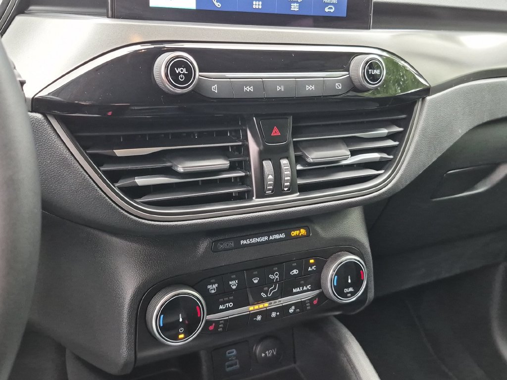 Certified 2023 Ford Escape Active AWD/4WD image 30