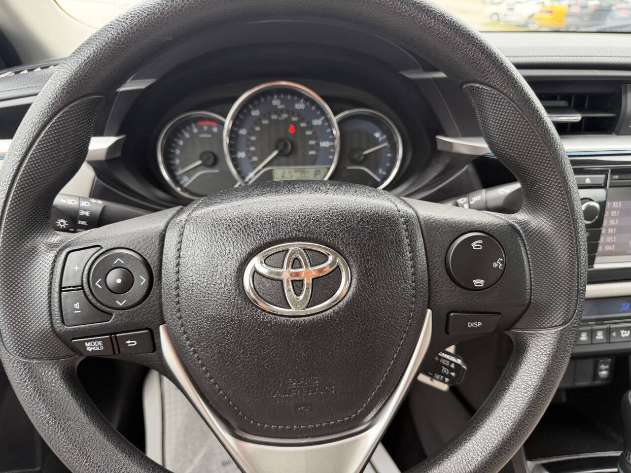 Used 2014 Toyota Corolla LE FWD image 22