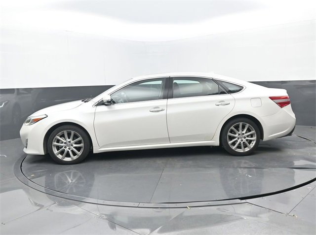 Used 2014 Toyota Avalon Limited image 7