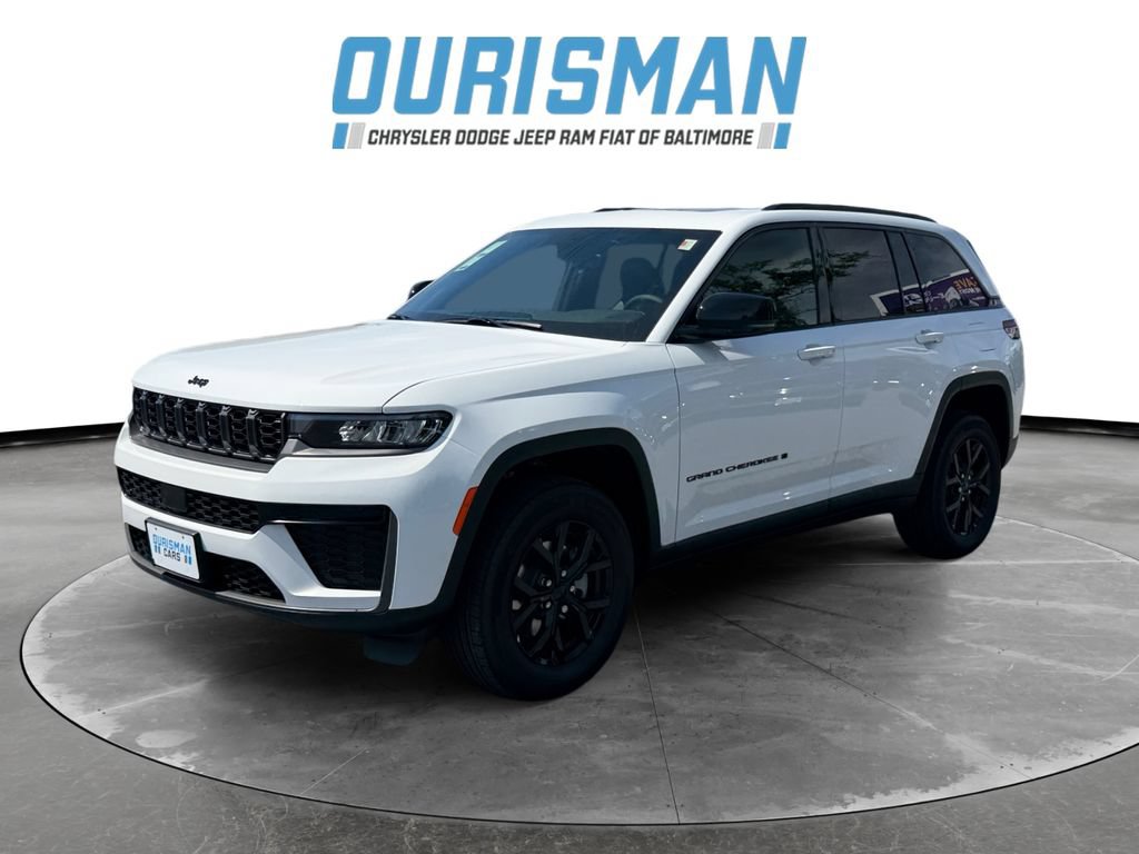 New 2026 Jeep Grand Cherokee Altitude AWD/4WD image 2