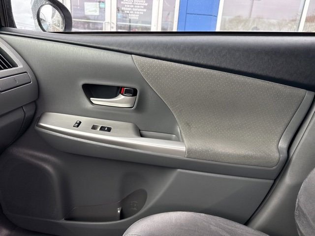 Used 2013 Toyota Prius V Three image 41