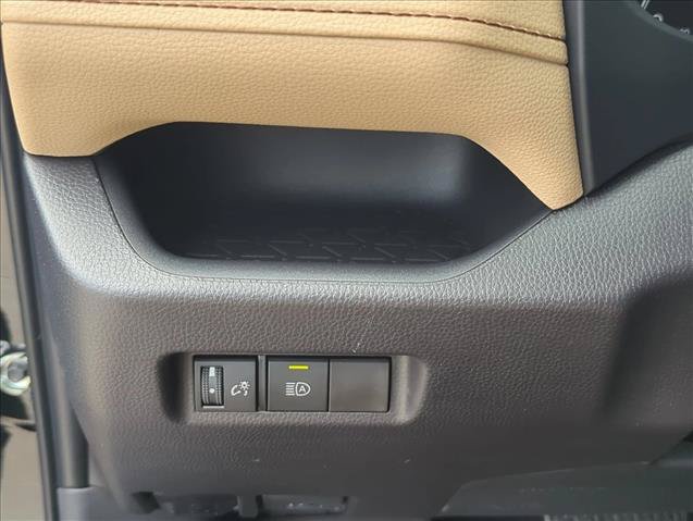 Used 2025 Toyota RAV4 LE FWD image 16