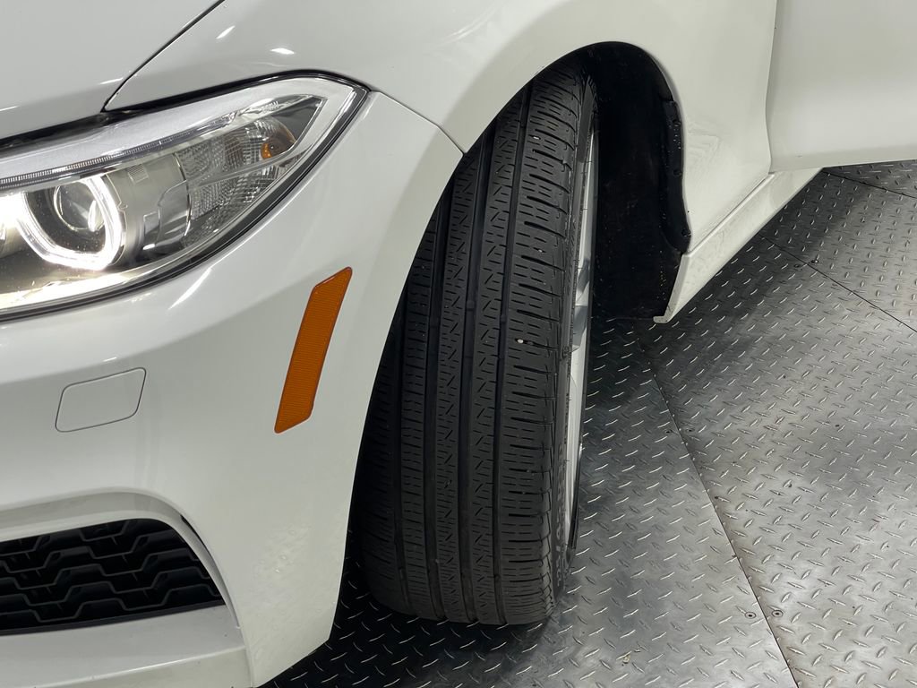 Used 2016 BMW 228i xDrive Convertible image 32