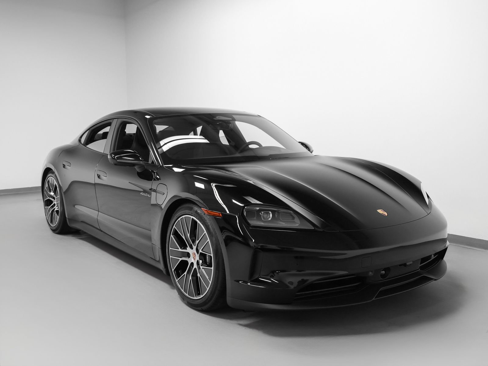 New 2026 Porsche Taycan AWD/4WD image 10