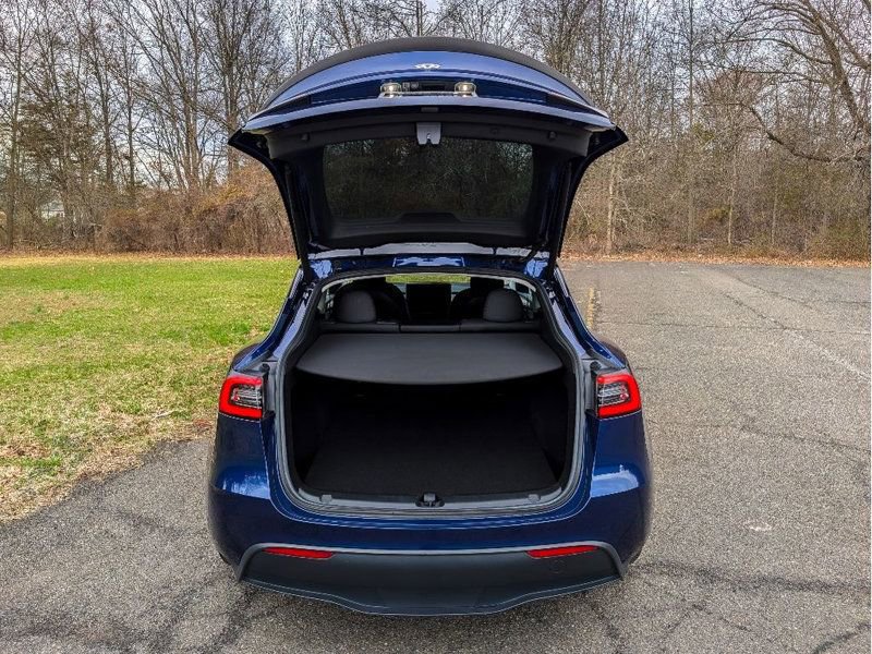 Used 2023 Tesla Model Y Performance image 7