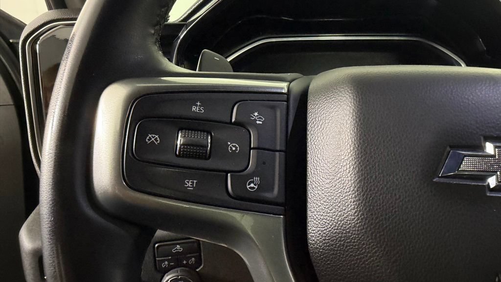 Used 2023 Chevrolet Silverado 1500 RST AWD/4WD image 15