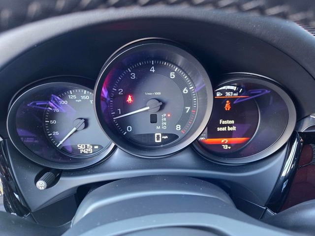 Used 2025 Porsche Macan image 24