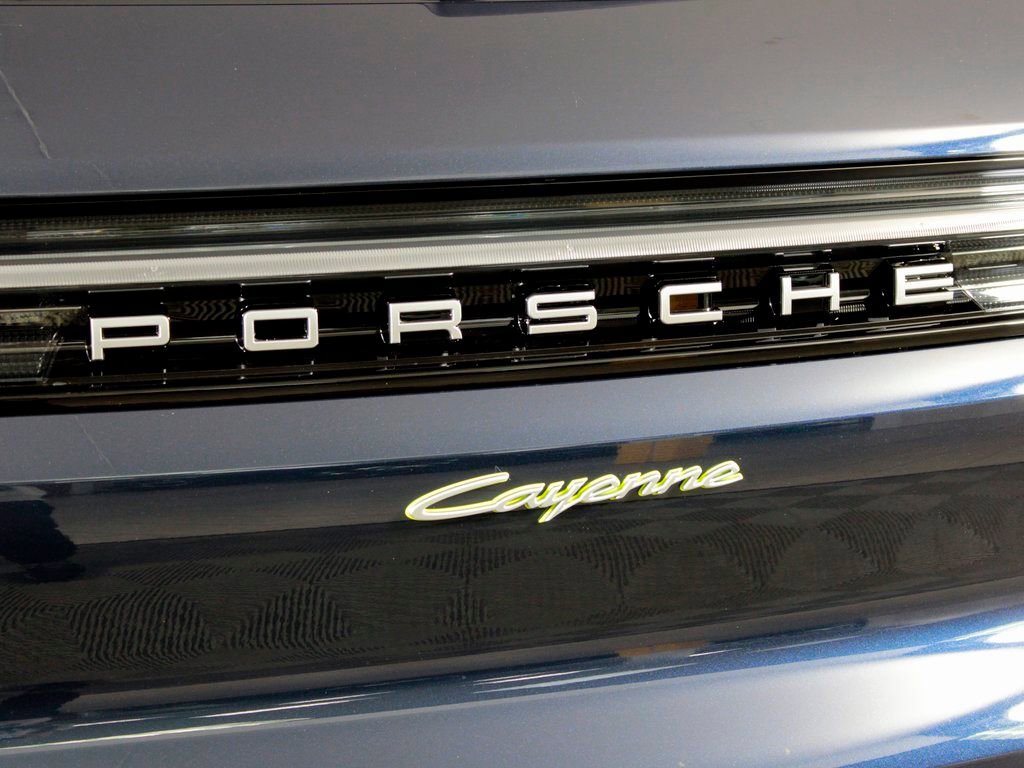 Certified 2026 Porsche Cayenne E-Hybrid AWD/4WD image 13