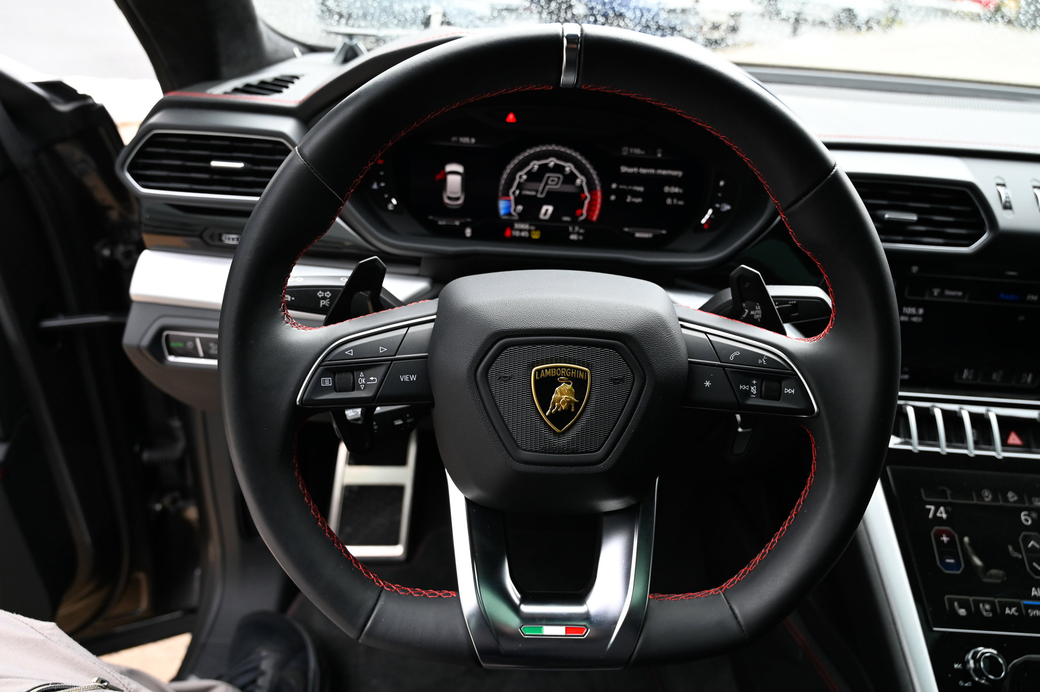 Used 2021 Lamborghini Urus image 24