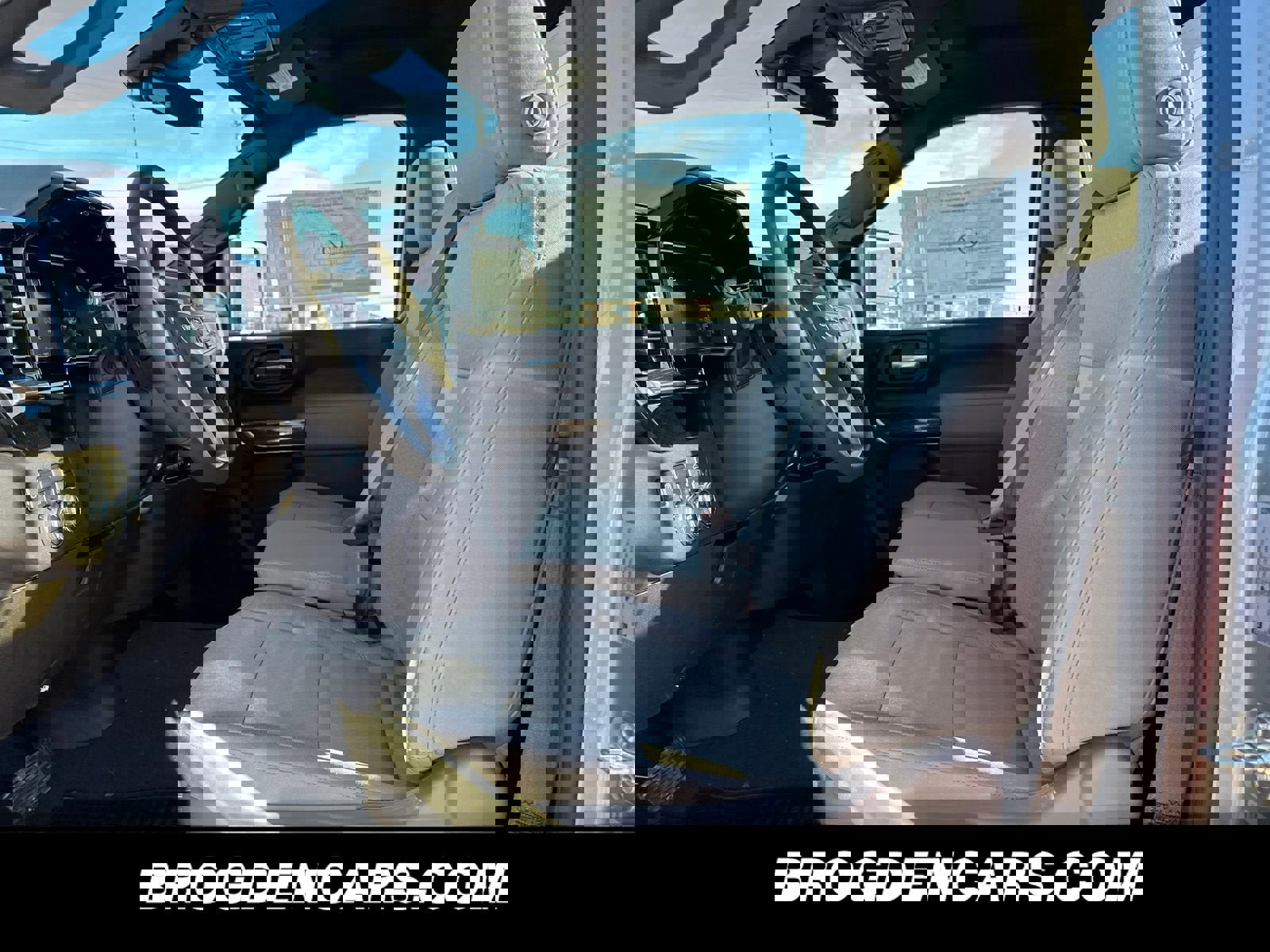 New 2026 GMC Sierra 2500 SLE w/ SLE Convenience Package image 10