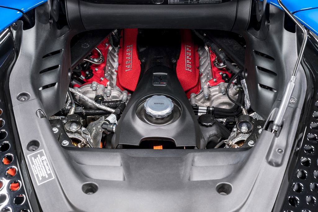 Used 2024 Ferrari SF90 Spider image 55