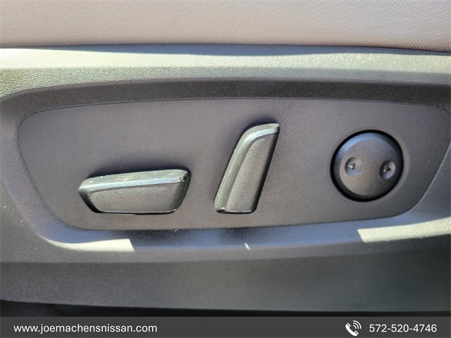 New 2025 Nissan Pathfinder SV image 29