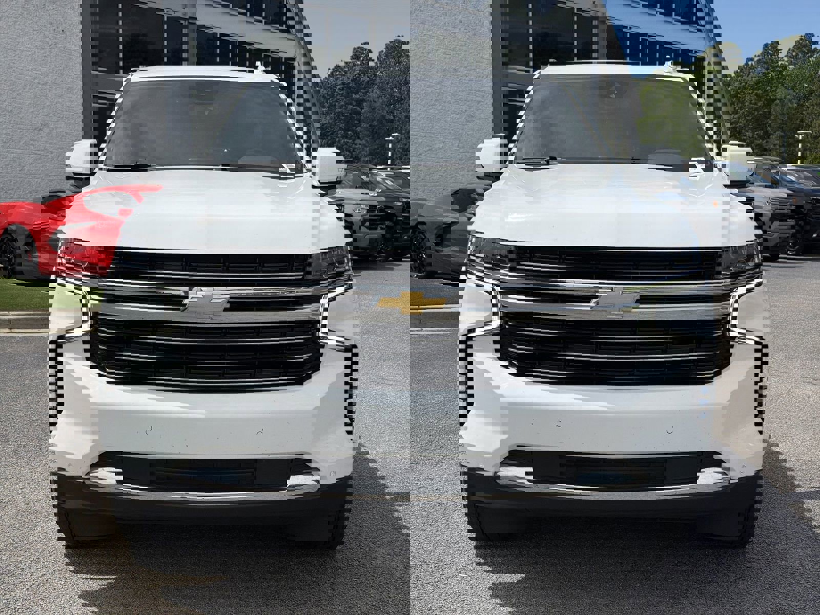 Used 2024 Chevrolet Tahoe LT RWD image 3