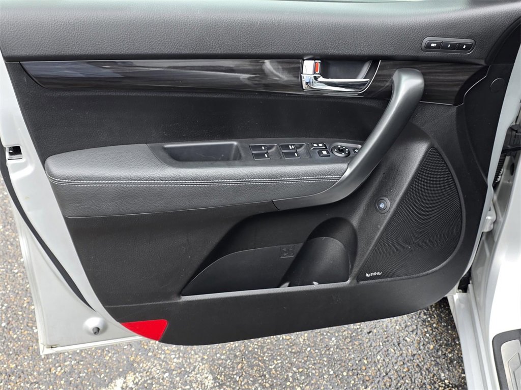 Used 2012 Kia Sorento SX w/ SX Premium Pkg image 31