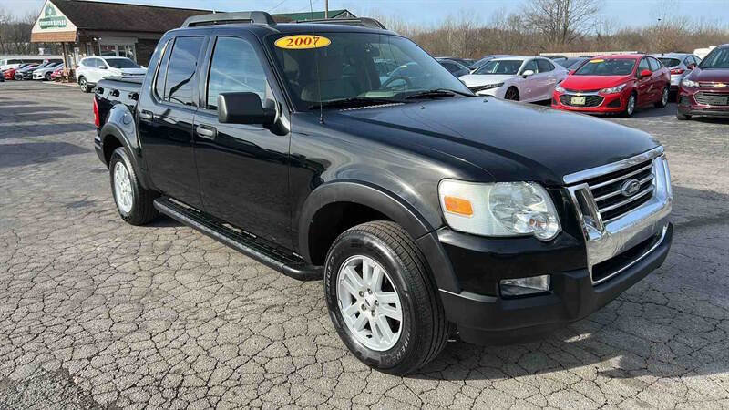 Used 2007 Ford Explorer Sport Trac XLT image 2