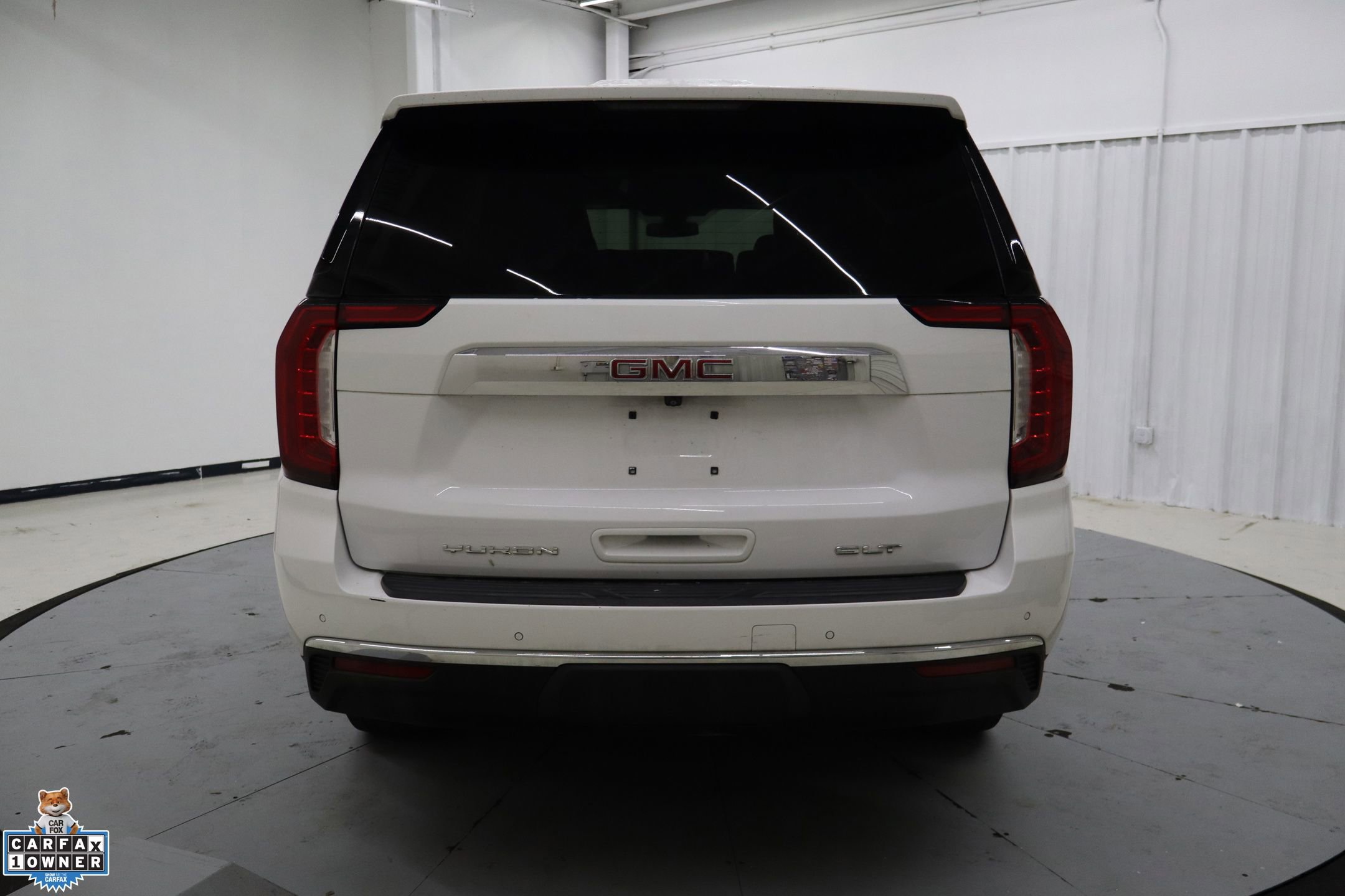 Used 2021 GMC Yukon SLT w/ SLT Premium Package image 4