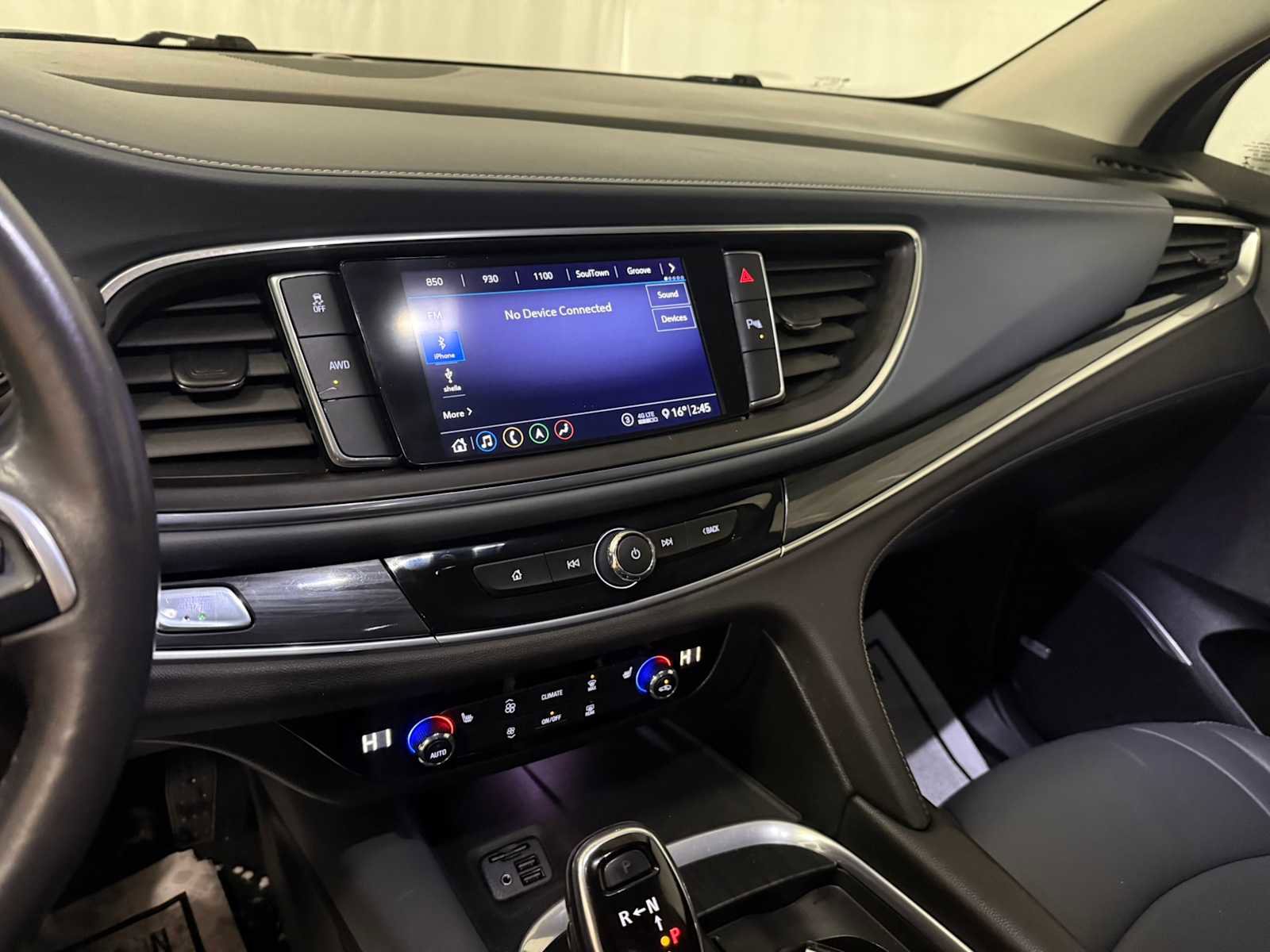 Used 2020 Buick Enclave Essence w/ Sound and Sites Package image 35