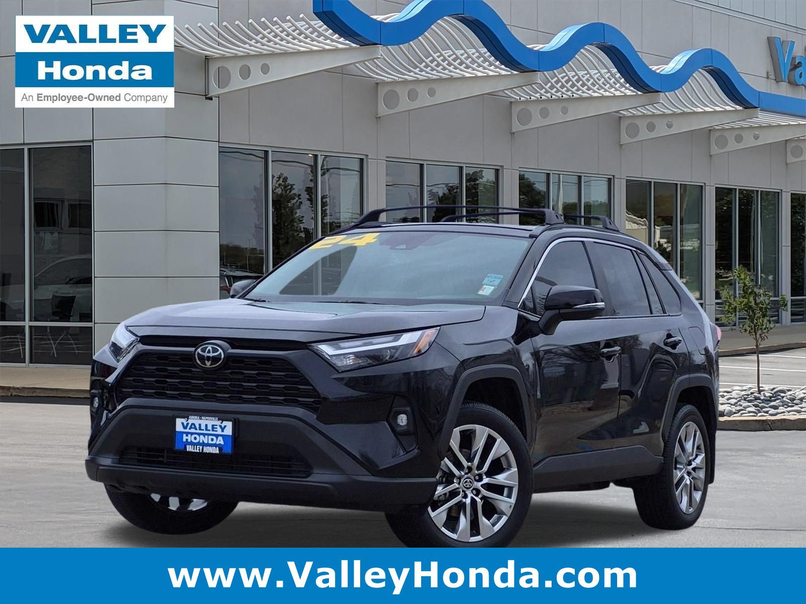 Used 2024 Toyota RAV4 XLE Premium w/ Weather Package AWD/4WD image 1