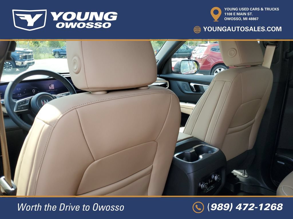 Used 2026 Buick Enclave Preferred w/ Power Package AWD/4WD image 33