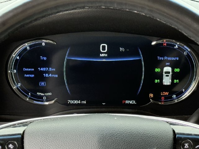 Used 2018 Cadillac Escalade Luxury AWD/4WD image 15